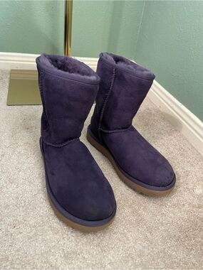 Women’s UGG Classic Short ll Shearling Fur Lined Winter Suede Boots Size 5